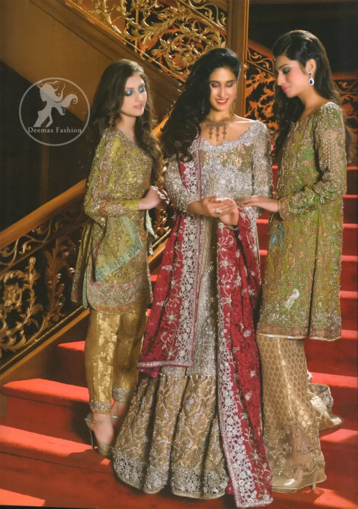 Golden brown pure tissue front-open bridal gown. This beautiful reception wear gown comes with a Brown banarsi jamawar bridal lehenga and Plachi dupatta. Golden Brown Front Open Shirt - Lehenga - Deep Red Dupatta.
