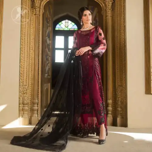 Boost your confidence and style in this glamorous attire accentuated with finest thread work embroidery and cut work borders.
