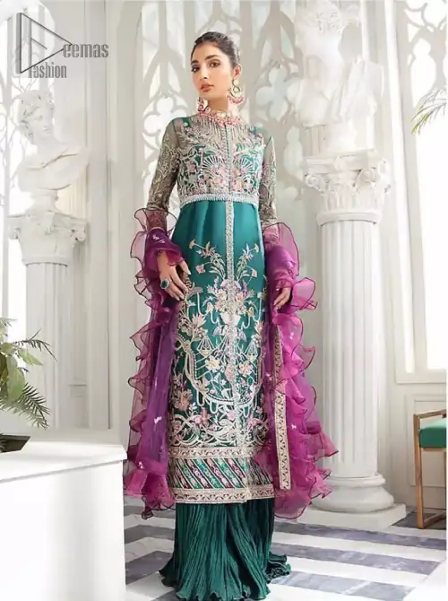 Modern yet traditional. Boost your confidence and style in this glamorous attire accentuated with finest thread work and zardosi embroidery.