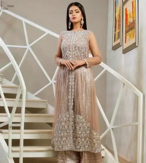 With pure fabric heavily embroidered with zardozi and the perfect blend of traditional flamboyance and modern elegance in design, you