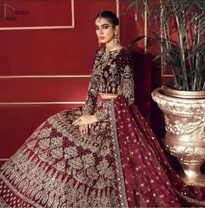 Maroon Velvet Lehenga Blouse – Dupatta