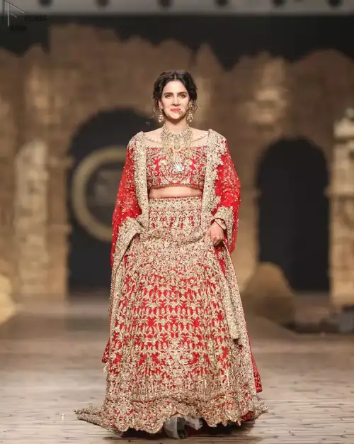 Red Lehenga Blouse – Dupatta