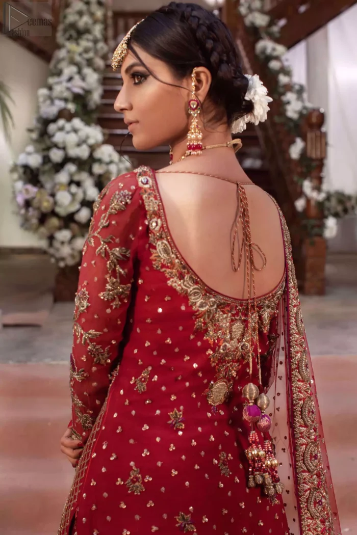 For your wedding ceremony, you ought to enhance your gorgeousness with a Red Long Shirt Dupatta, exclusively designed by Deemas Fashion. Red Long Shirt - Two Tone Farshi Gharara - Reception.