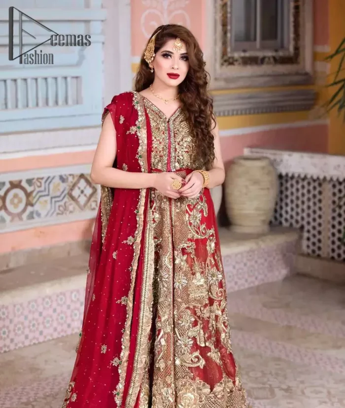 She's a divine, a diety, a vision, a gift. She is a girl in Florence, wrapped in a flare and dreaming about her big day. Welcoming your guest in the red front open maxi which is handsomely decorated with beautiful embroidery. It is reflected with golden tilla, kora, zardozi and pearls. The maxi is further intensified with V shape neckline with a sleeveless style. It is synchronized with a red dupatta that is also embellished with a four-sided golden embroidery. Further, the dupatta is adorned with floral motifs and sequins sprayed all over so that you can achieve your dreamy look on your big day.