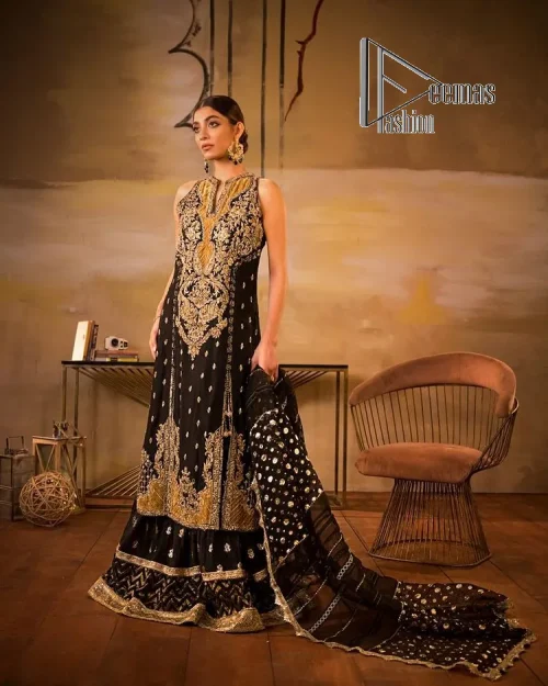 Black is just a vibe in any kind of party. DeemasFashion presents a luscious black base that serves as a