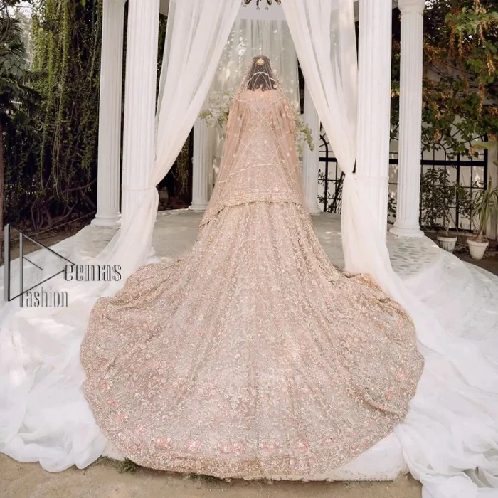 Boost your day with all about rose pink! Presenting the rose pink walima wear which begins with a heavy maxi that is beautifully hand-rendered with silver embroidery. It is attractively highlighted with tilla, dabka, kora and zardozi. The astonishing sleeveless style of the maxi looks super amazing when comes with a sweetheart neckline to make your day booster day. Furthermore, the back train of the maxi is also heavily ornamented. The walima wear is exquisitely paired up with a dupatta in the same colour which is embellished with four-sided borders and sequins sprayed all over.