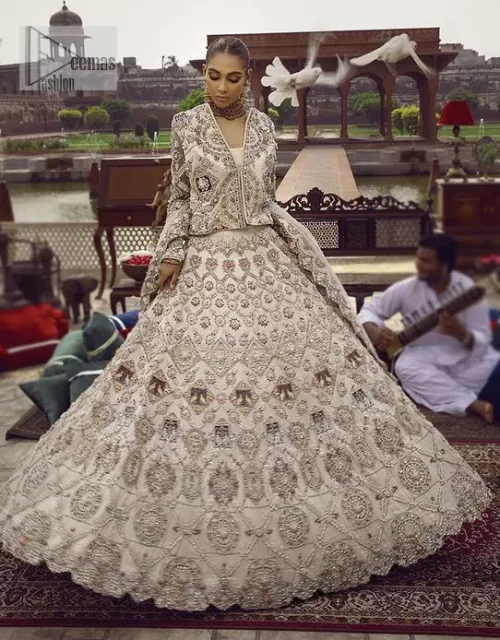 This vibrant canvas is all your brides need to cheer in at your special Nikah moments. A beige white blouse