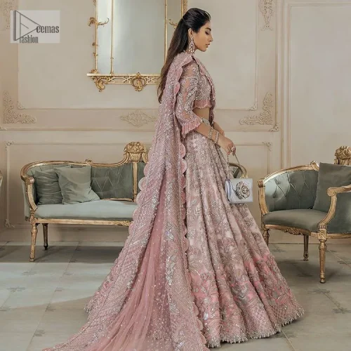 A tea rose in full bloom is truly but a pretty sight, something worth wearing on your Walima. DeemasFashion presents