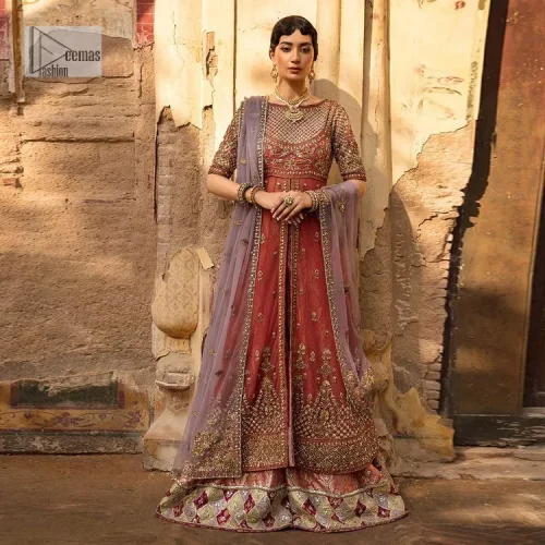 Get dreamy, get cosy and get ready for the party event. DeemasFashion presents coral frot open maxi with boat shape