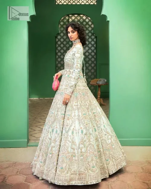 Brighten up your big day with this beautiful ensemble - Perfectly suited to the trend! DeemasFashion presents this nikah wear