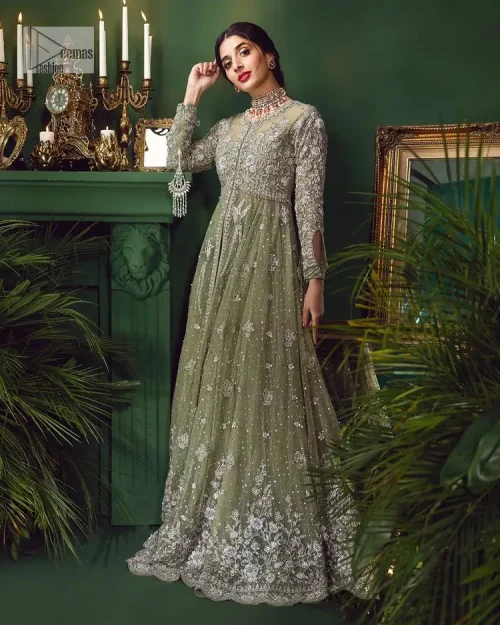 Experience the joy of a wedding in dreamy ensembles. Bringing old-world charm into your festive ensembles, it is a front