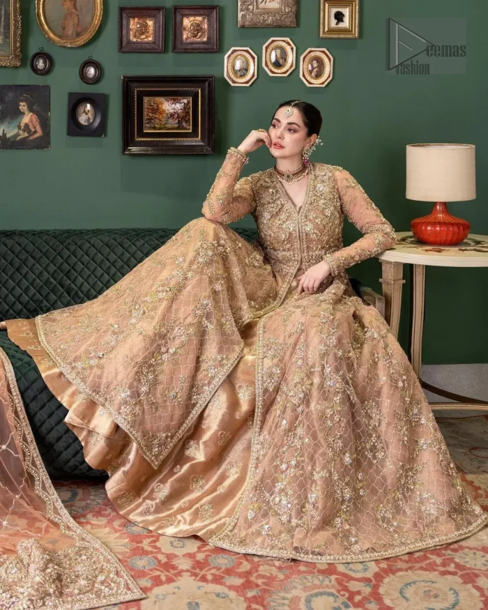 its exquisite details and timeless charm will leave everyone in awe. It is coordinated with lehenga and dupatta having small motifs all over.
