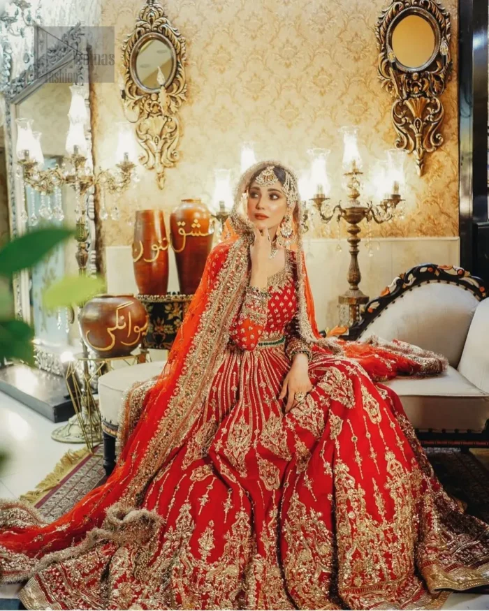 Step into your reception with confidence and poise in our exceptional reception outfit, a true embodiment of individuality.