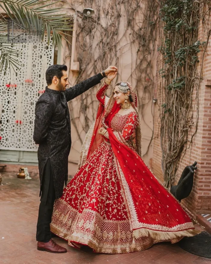 Elevate your wedding day with a touch of elegance and charm, as you shine in this extraordinary reception outfit. Make your reception unforgettable with a one-of-a-kind bridal style dupatta having floral motifs all over that reflect your personality and style.