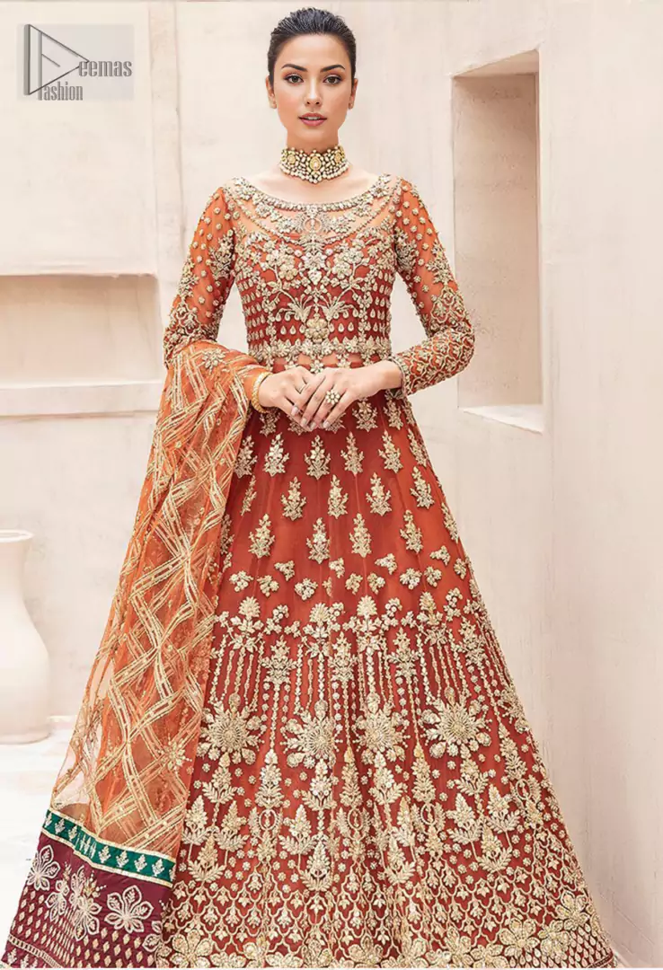rust-full-length-pishwas-lehenga-mehndi-bride-2